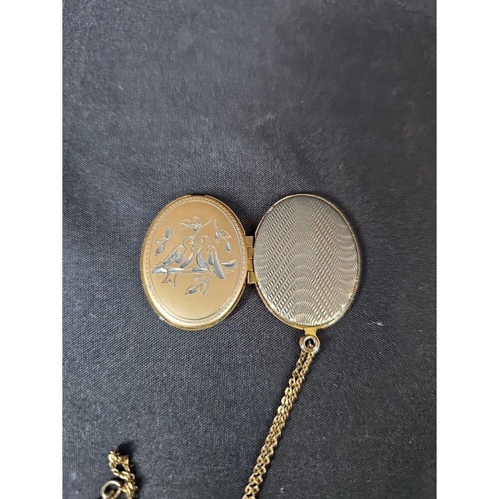 Vintage Oval Lovebird Etched Locket